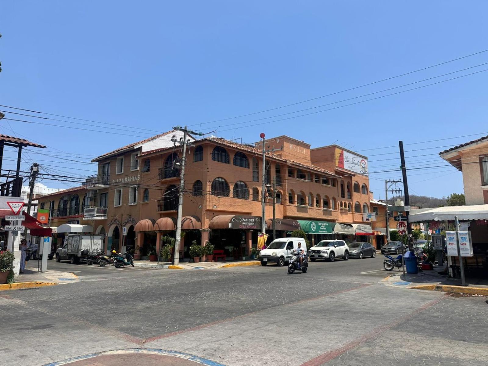 Hotel Casa Shaguiba Crucecita  Exterior foto